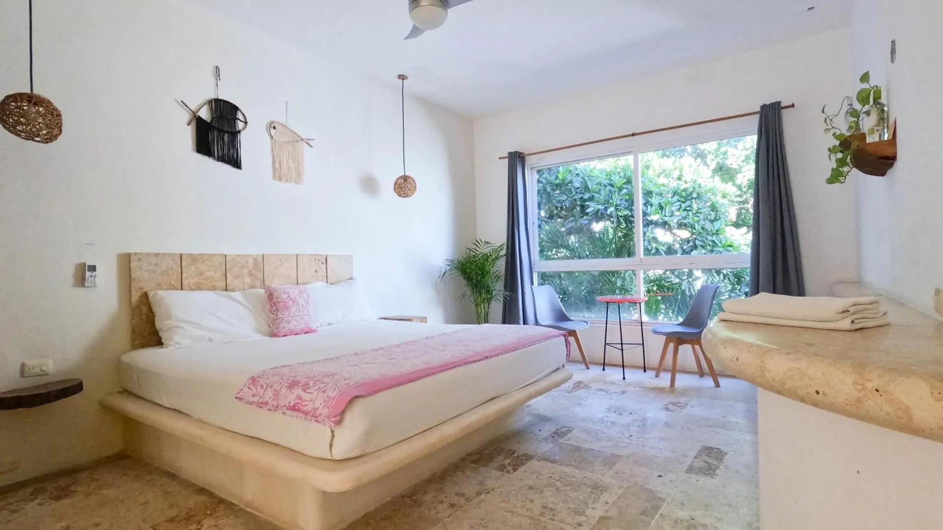 Rustik-Inn Rooms Playa del Carmen Mexico