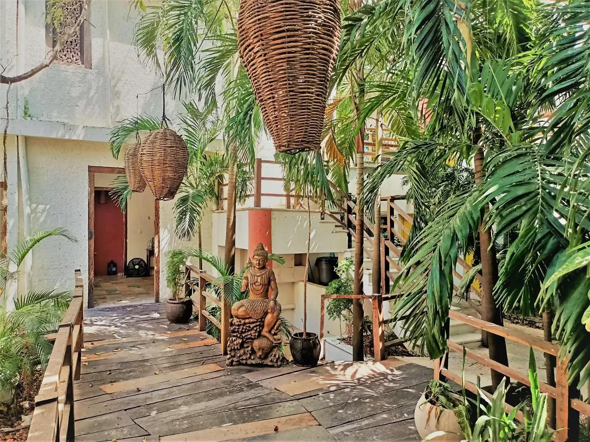 ** Hotel Rustik-Inn Rooms Playa del Carmen Mexique